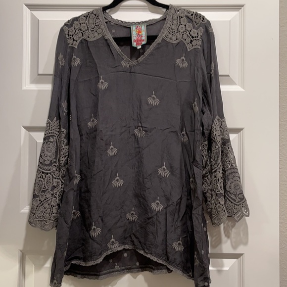 COPY - Johnny Was Floral Embroidered Tunic - Picture 5 of 6